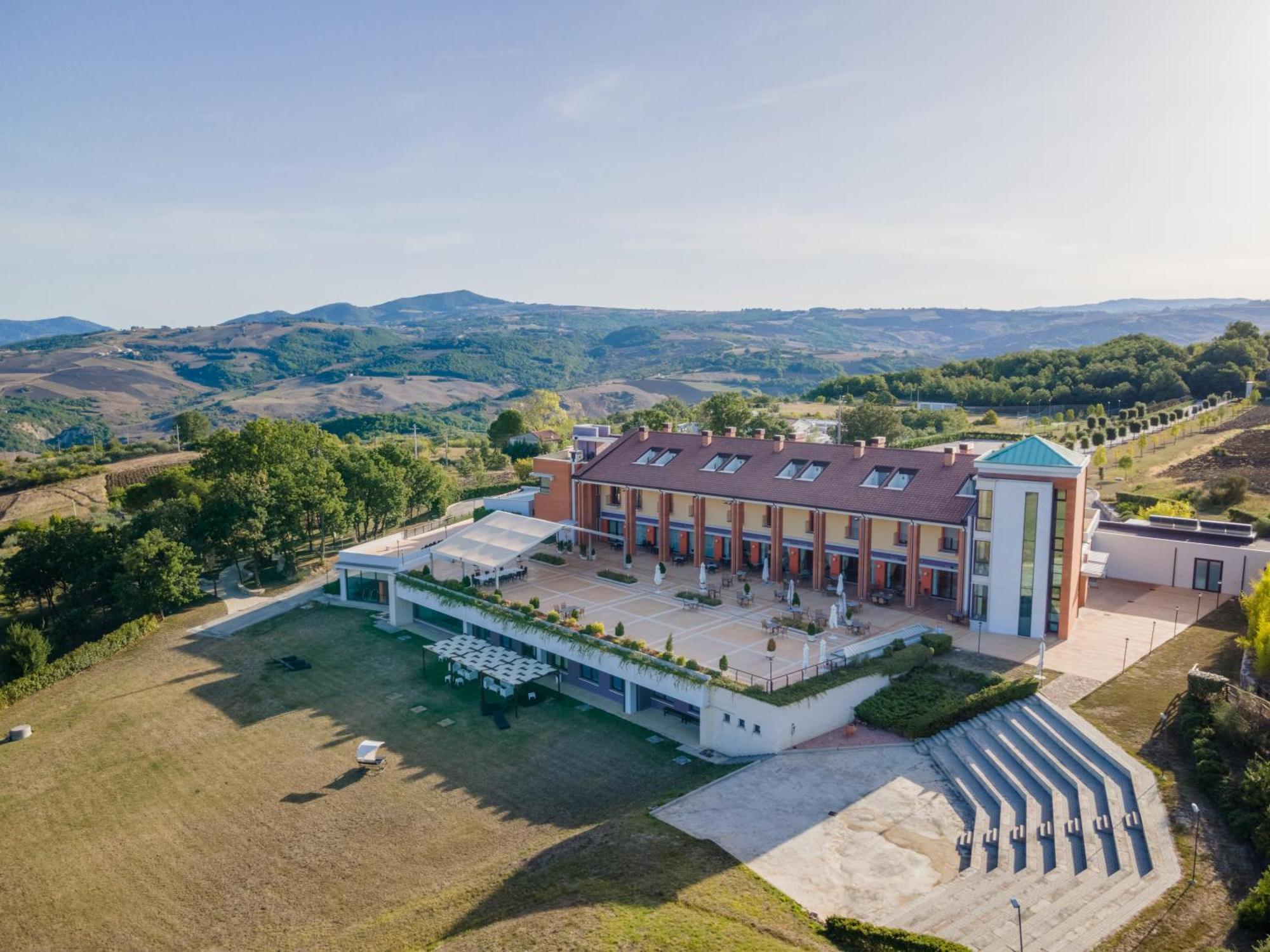Domus Hotel Bagnoli Del Trigno Exterior foto