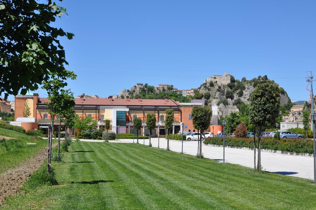 Domus Hotel Bagnoli Del Trigno Exterior foto